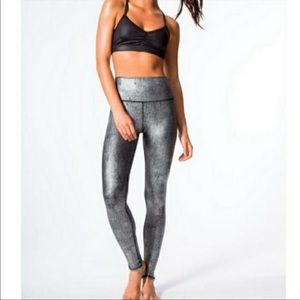 Alo Yoga Metallic Silver Airbrush High Waisted Leggings